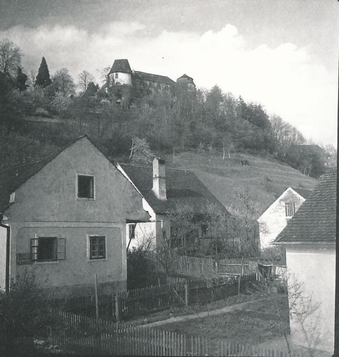 eika image